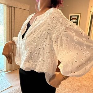 Splendid White Oversized Blouse with Bib Collar